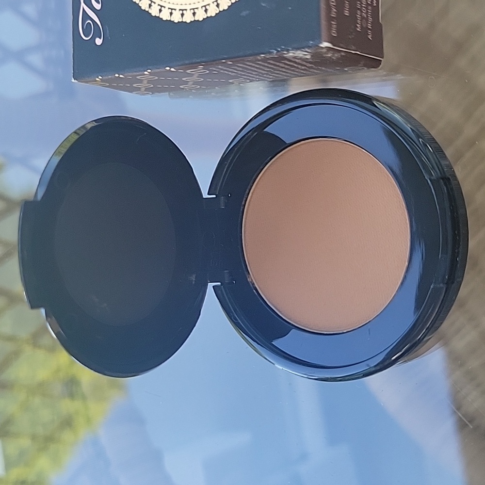 Too Faced chocolate soleil medium Deep bronzer - Picture 2 of 4